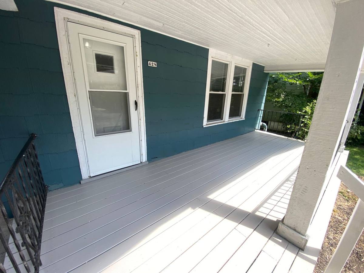 Apartment for rent at 428 E Lane Ave, Columbus, OH 43201