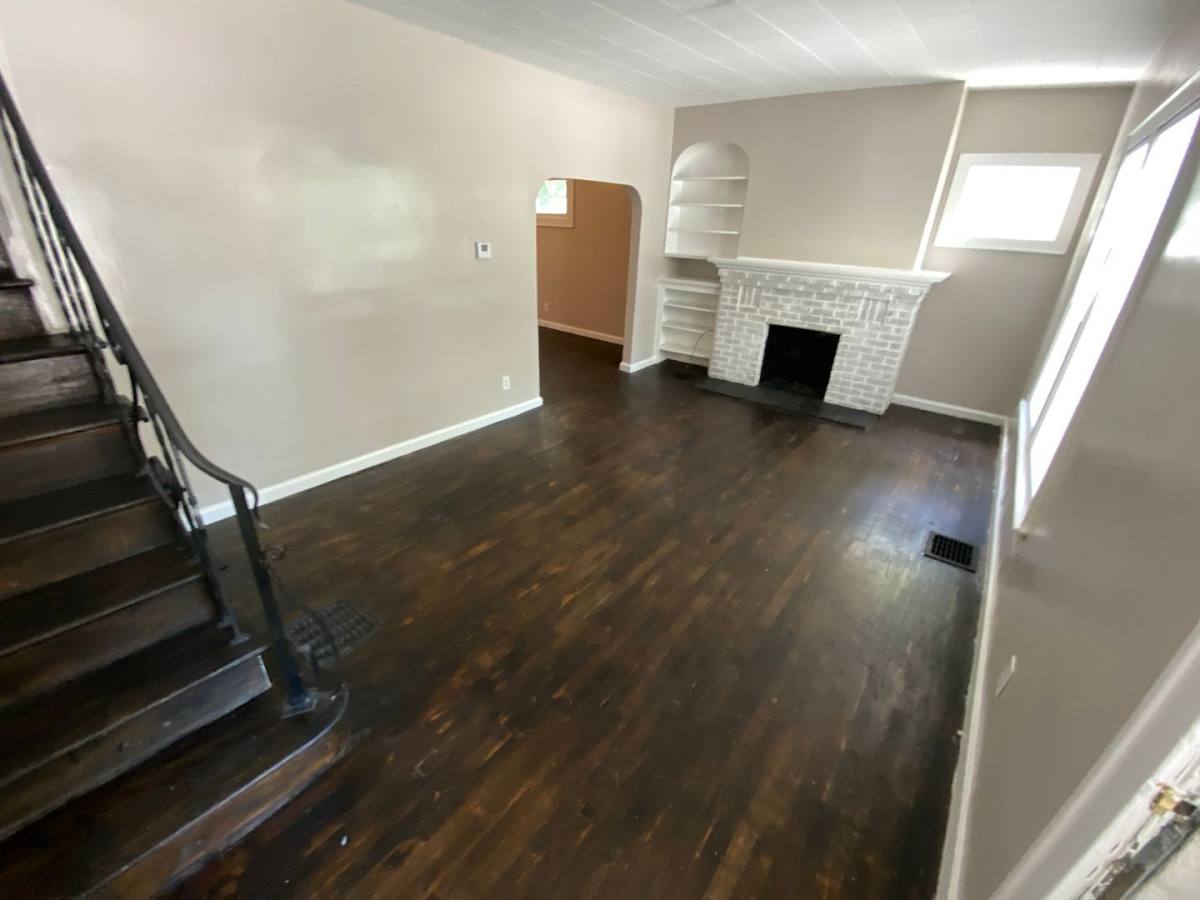 Apartment for rent at 428 E Lane Ave, Columbus, OH 43201