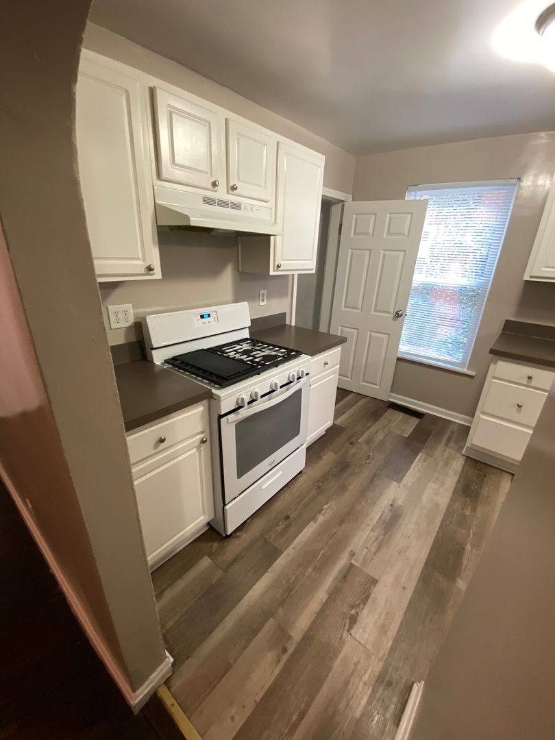 Apartment for rent at 428 E Lane Ave, Columbus, OH 43201