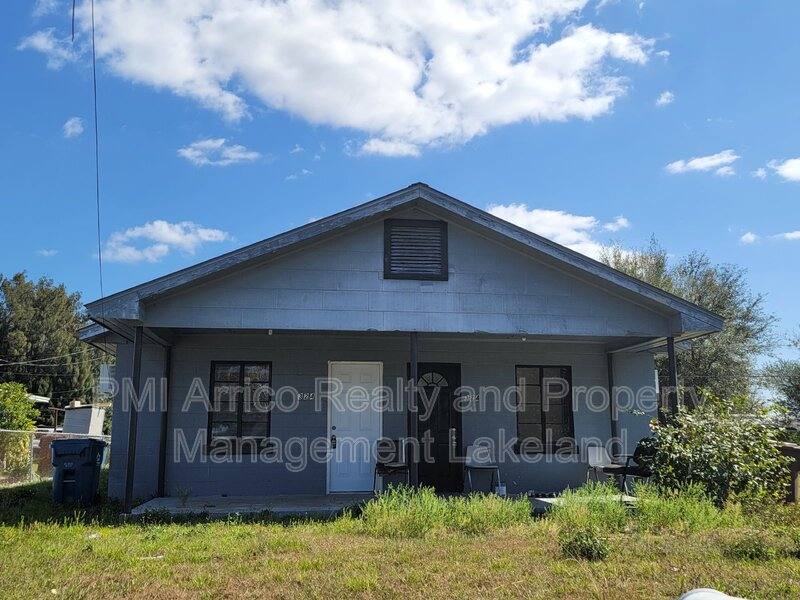 Apartment for rent at 324 Pearl St #2, Lake Wales, FL 33853