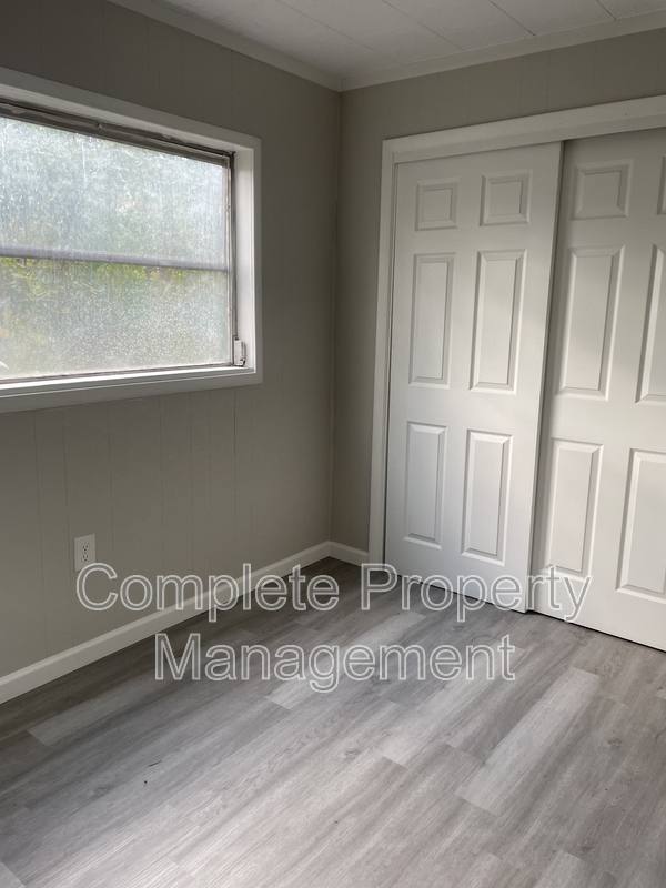 House for rent at 6721 Grasselli Rd, Fairfield, AL 35064