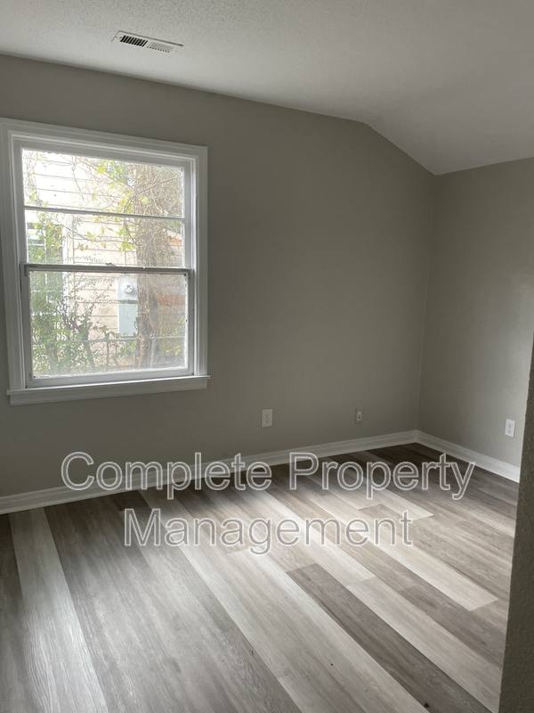 House for rent at 6721 Grasselli Rd, Fairfield, AL 35064