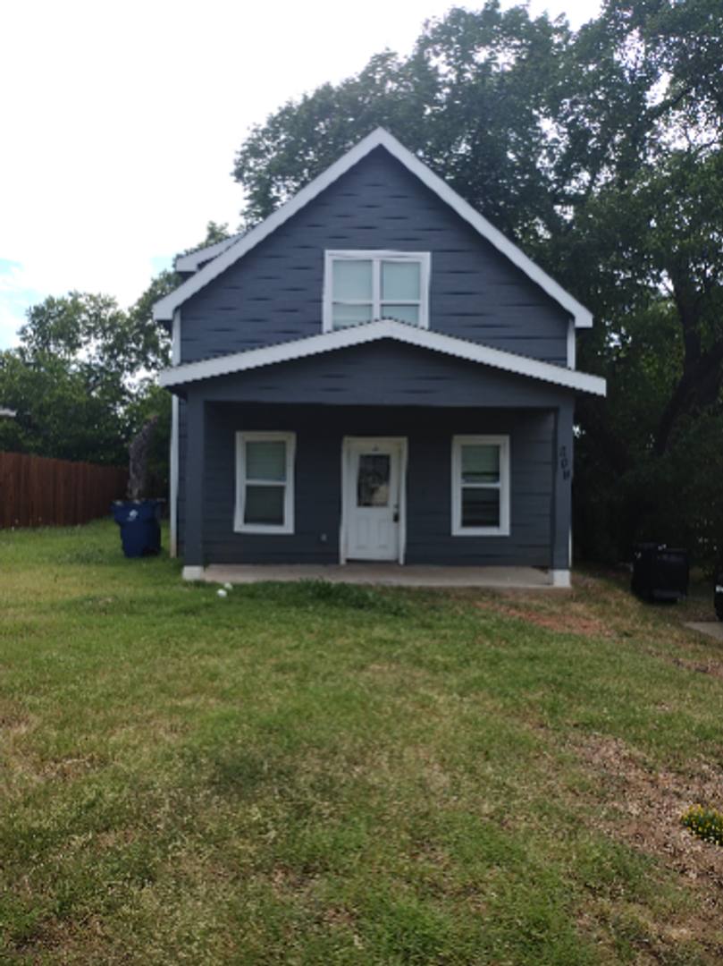 House for rent at 809 S Travis Ave, Denison, TX 75021
