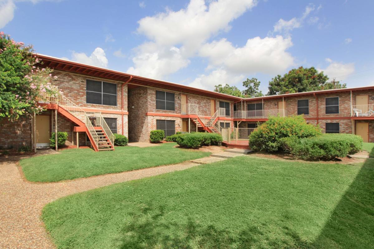 Apartment for rent at 313 Sunnyside St, Houston, TX 77076