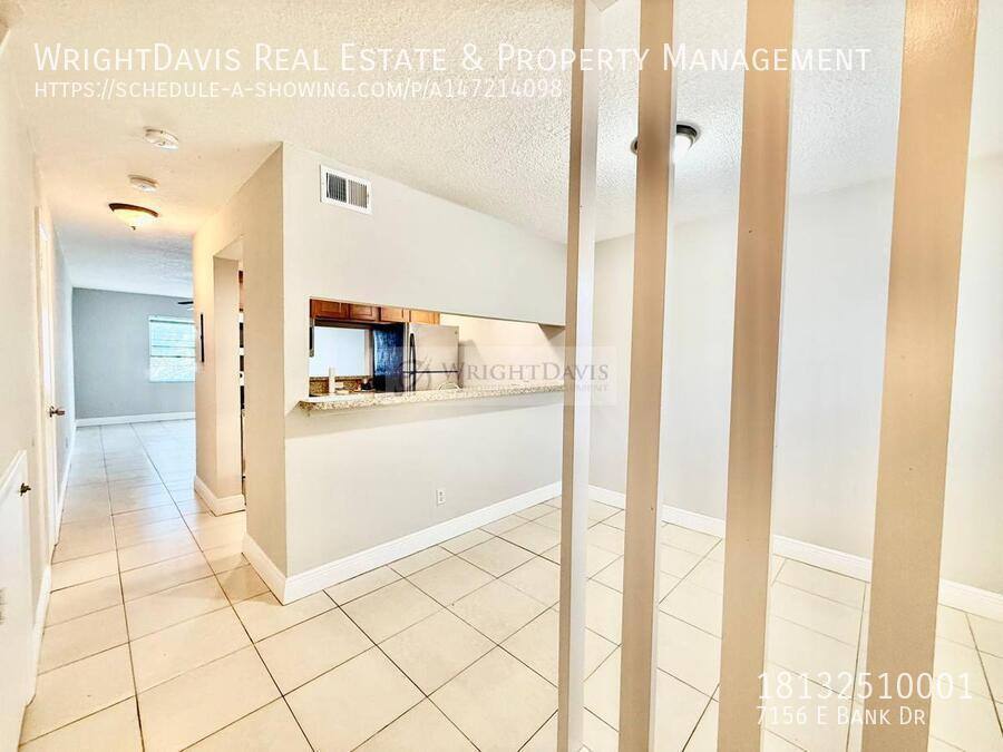 Condo for rent at 7156 E Bank Dr, Tampa, FL 33617