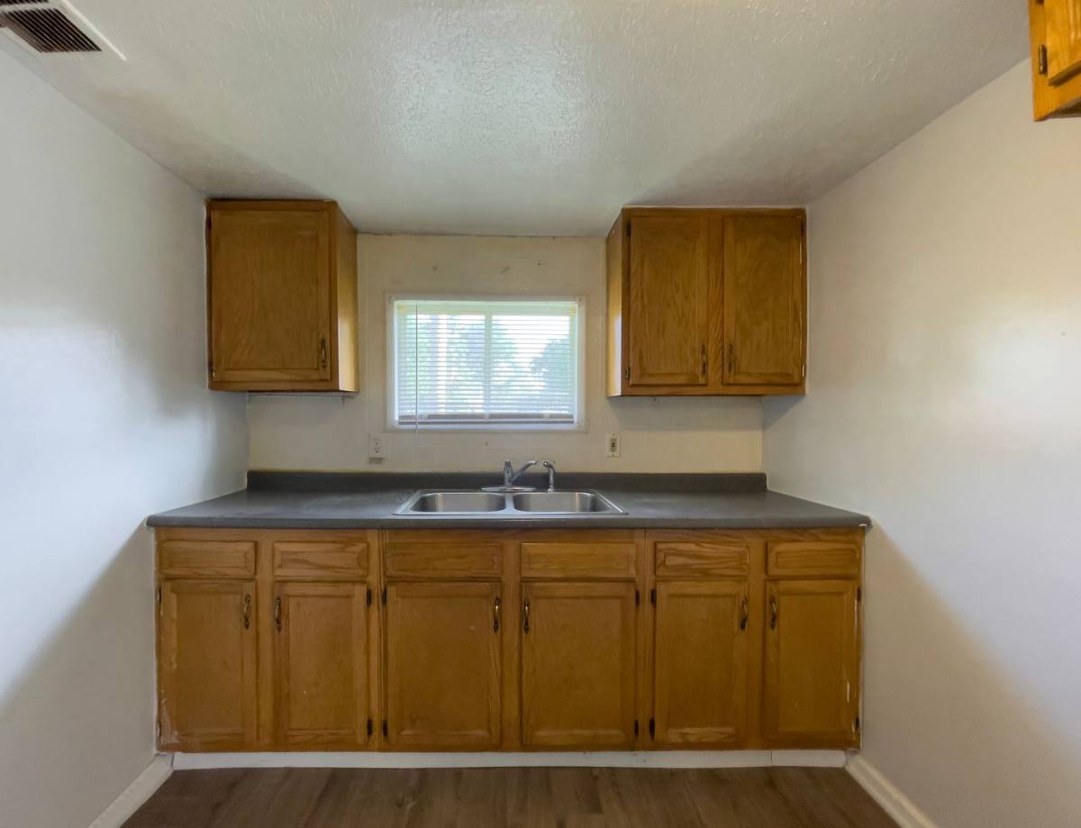 Apartment for rent at 1521 E Kirby Ave, Muncie, IN 47302