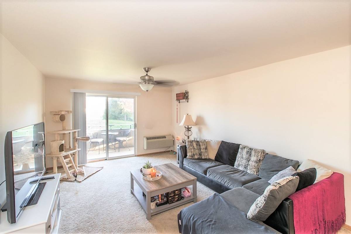 Apartment for rent at 433 Autumn Dr, Delavan, WI 53115