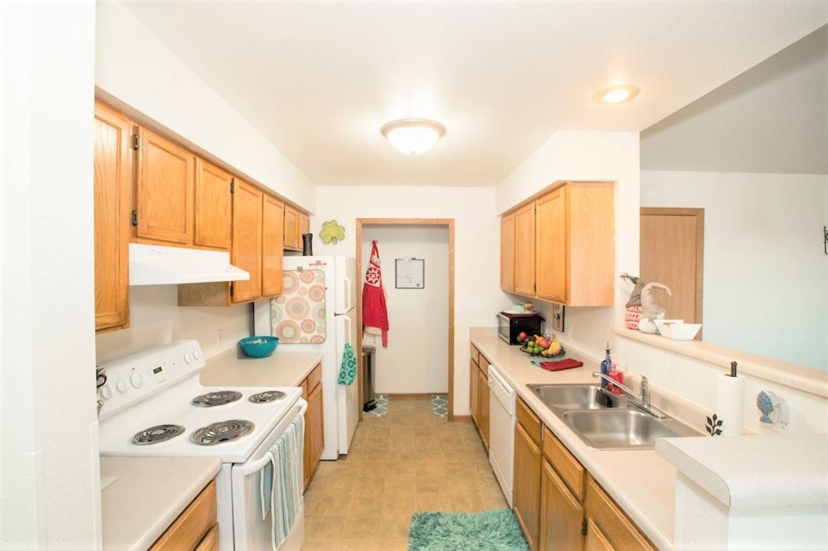 Apartment for rent at 433 Autumn Dr, Delavan, WI 53115