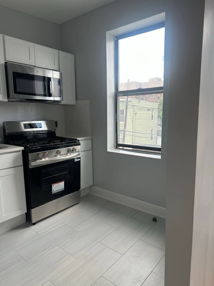Apartment for rent at 119 60th St, West New York, NJ 07093