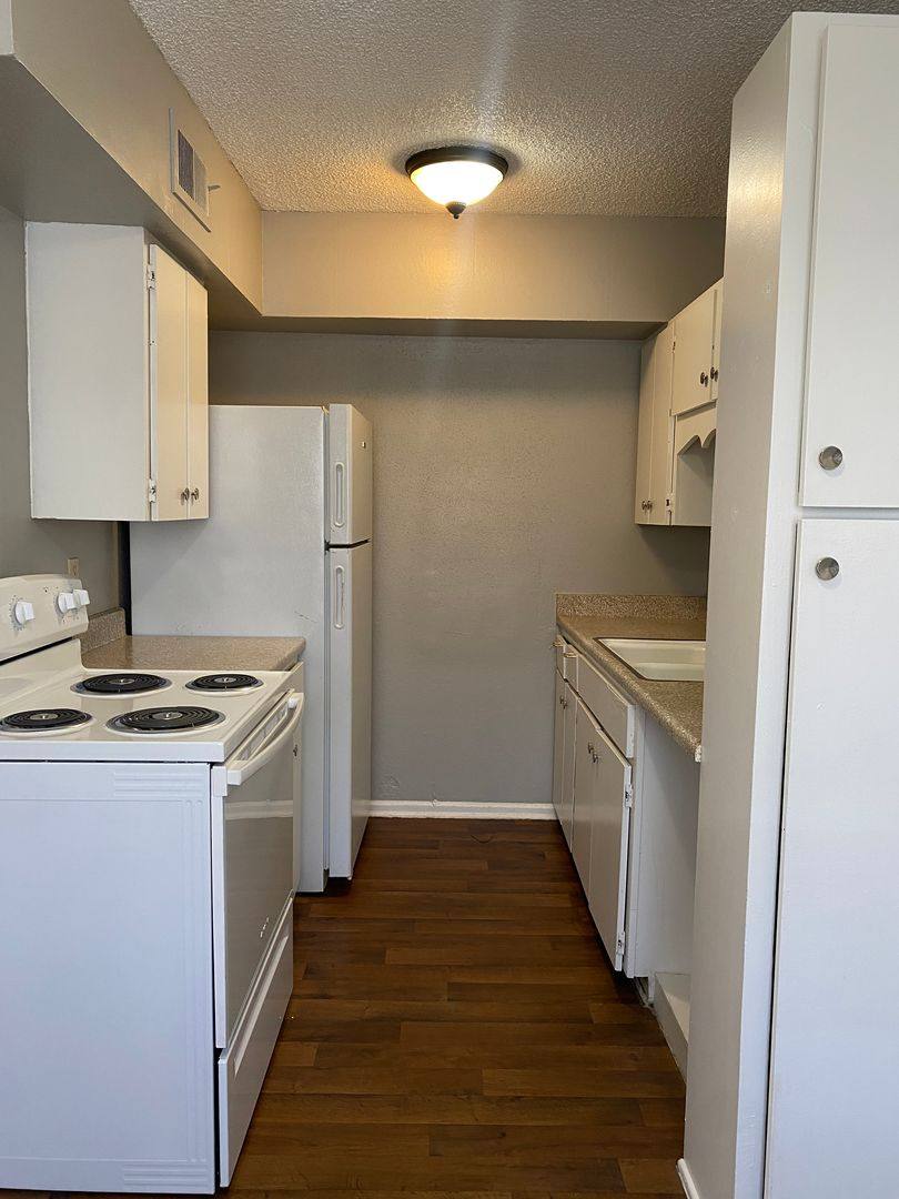 Apartment for rent at 701 E Grayson St, San Antonio, TX 78208
