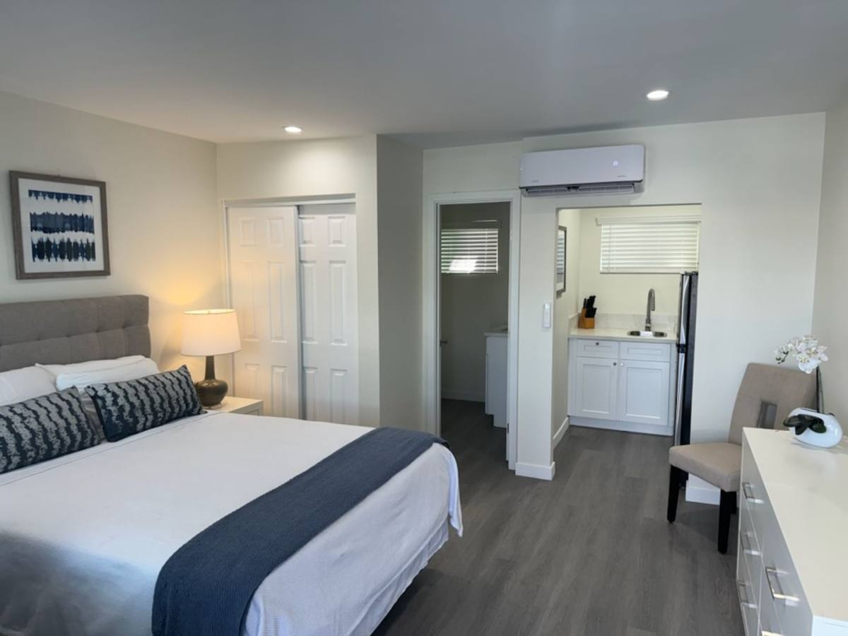 Apartment for rent at 1840 W Orangethorpe Ave, Fullerton, CA 92833