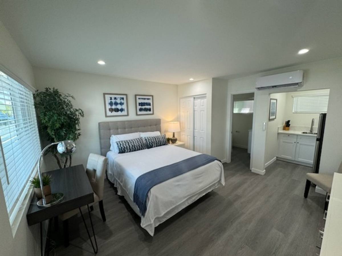 Apartment for rent at 1840 W Orangethorpe Ave, Fullerton, CA 92833