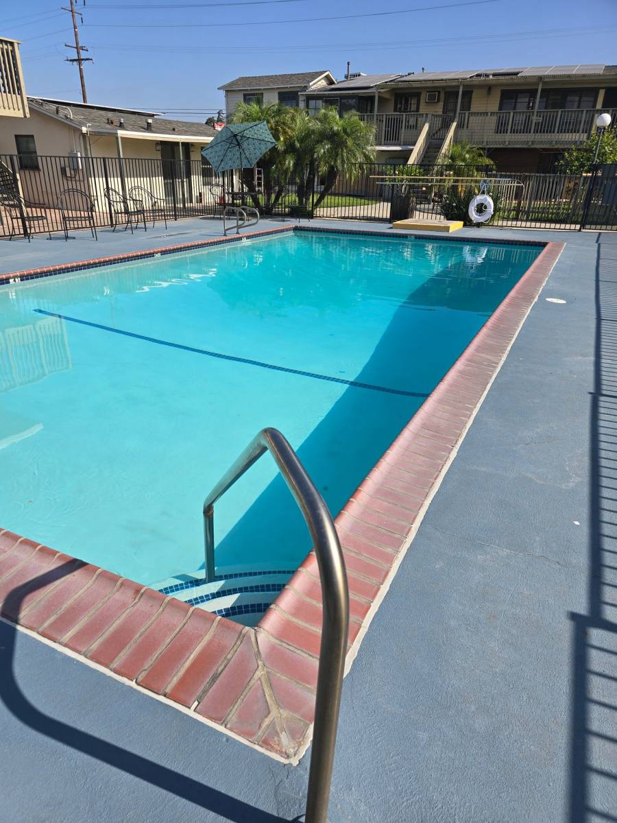 Apartment for rent at 1840 W Orangethorpe Ave, Fullerton, CA 92833