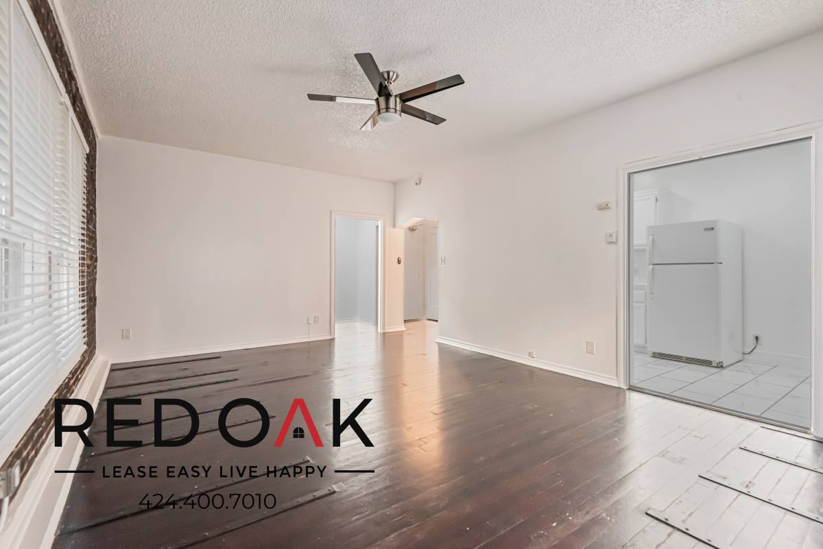 Condo for rent at 854 S Oxford Ave #404, Los Angeles, CA 90005