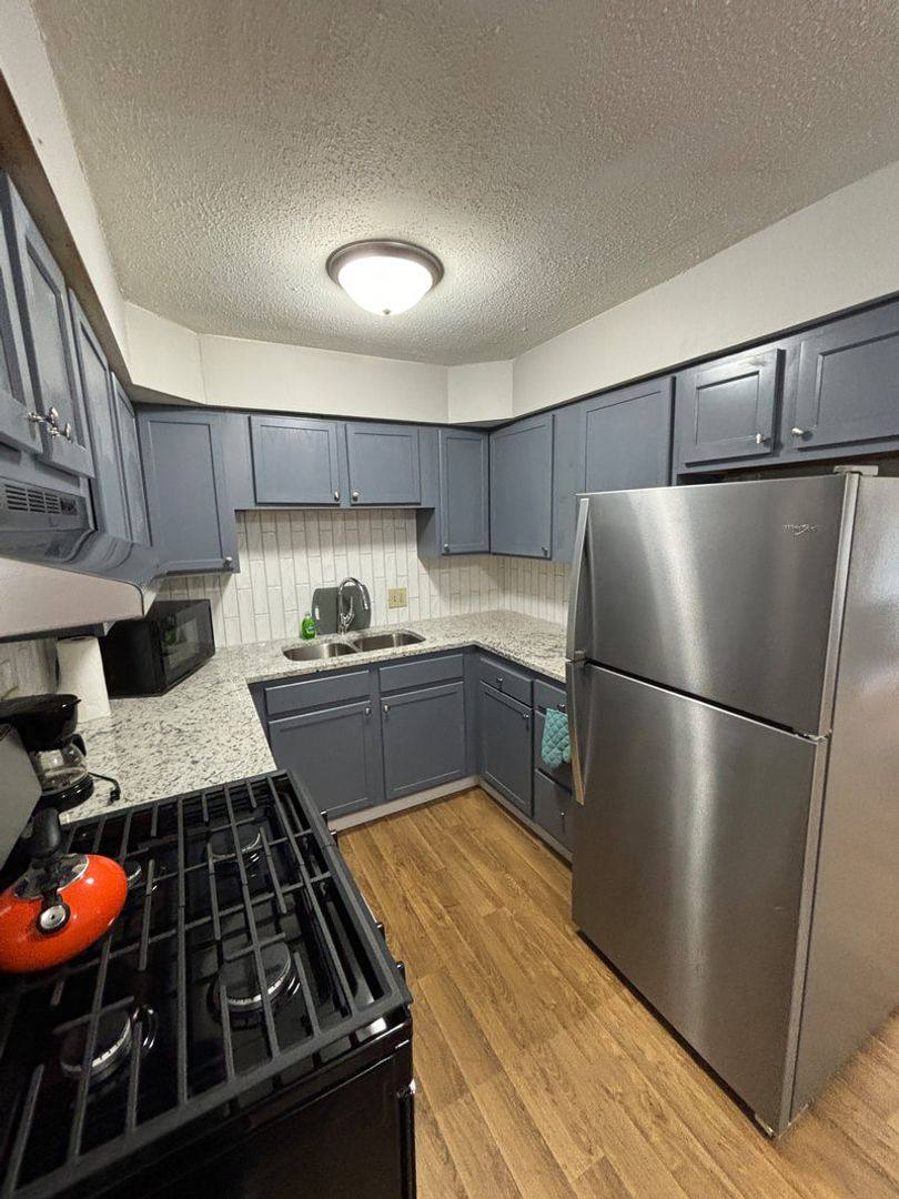 Apartment for rent at 306-410 E Michigan, Urbana, IL 61801