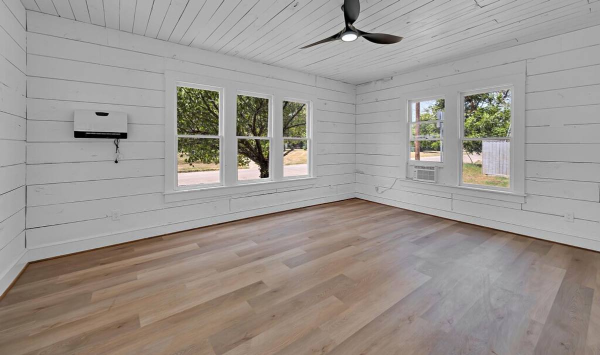 House for rent at 1905 N 19th St, Waco, TX 76707
