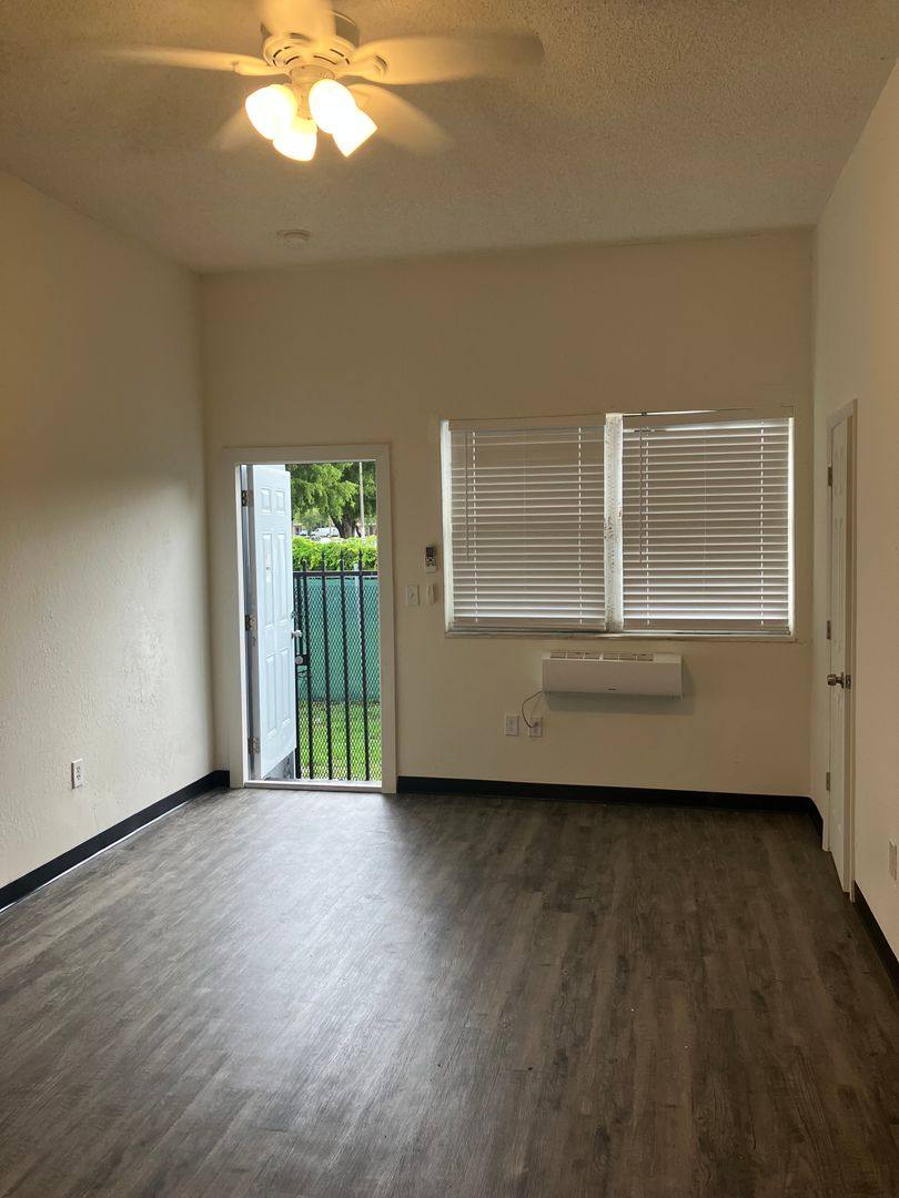 Apartment for rent at 467 NW 8th St, Miami, FL 33136