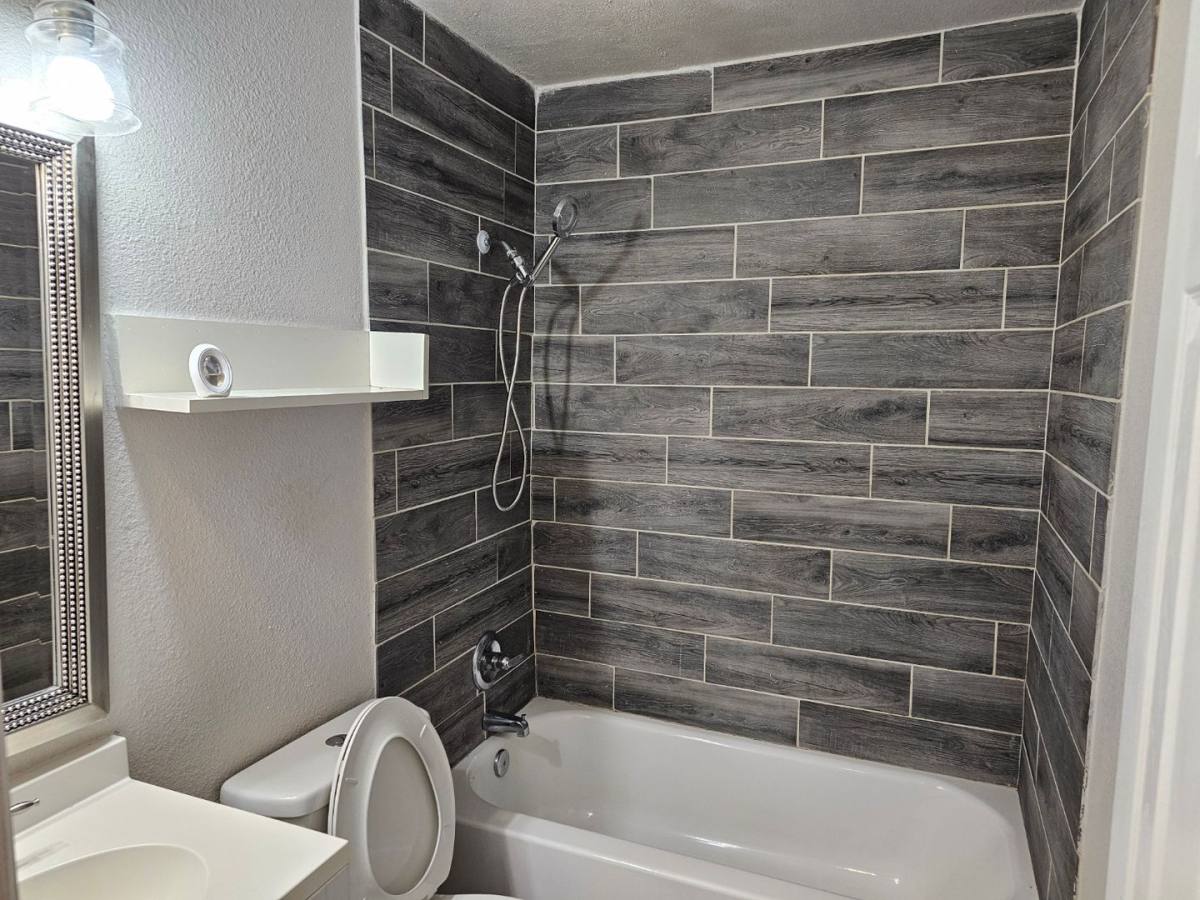 Apartment for rent at 306 N Gilmer St, Killeen, TX 76541