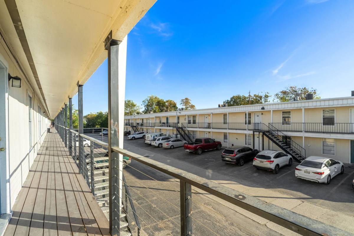 Apartment for rent at 306 N Gilmer St, Killeen, TX 76541