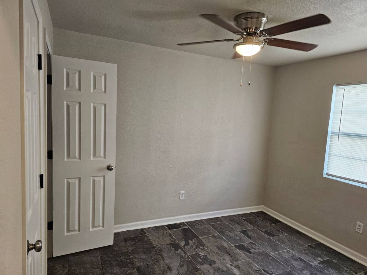Apartment for rent at 306 N Gilmer St, Killeen, TX 76541