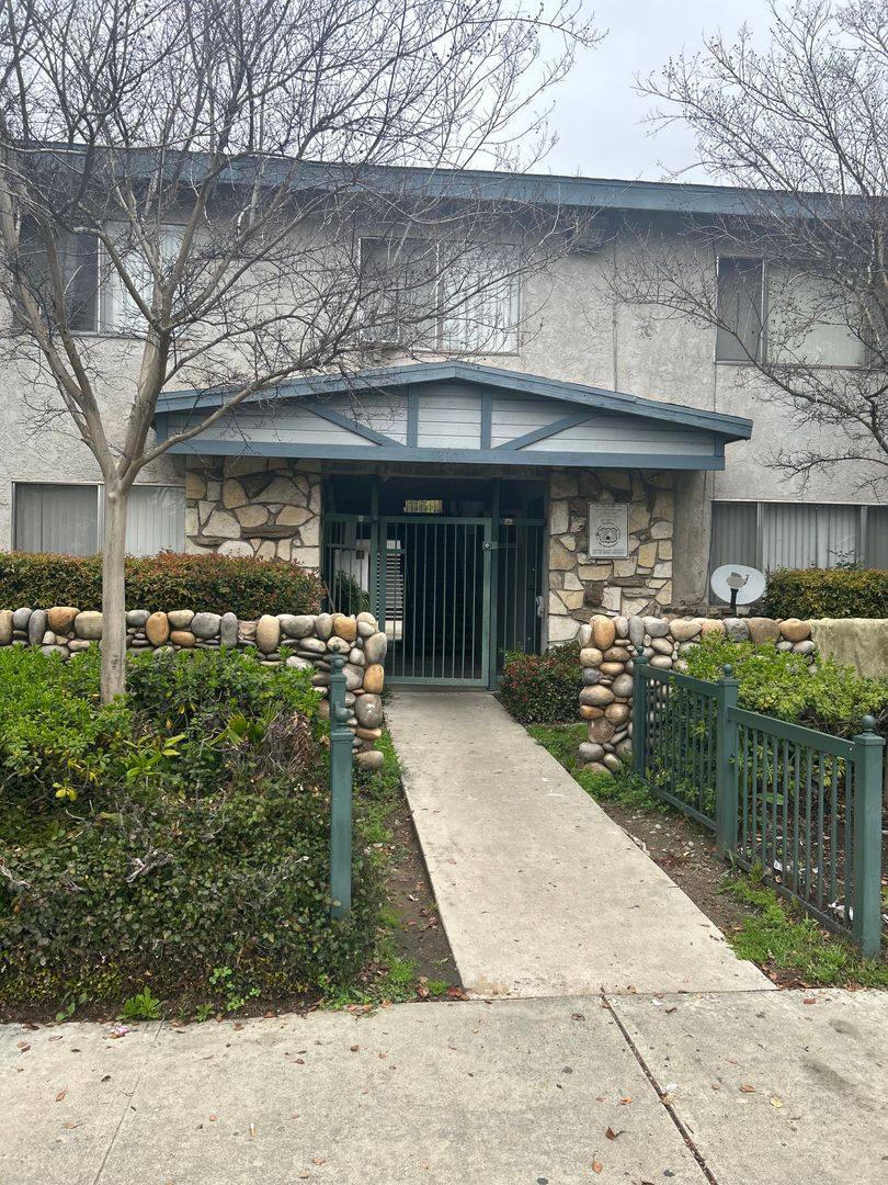 Apartment for rent at 1210 Stoneridge, Ontario, CA 91762