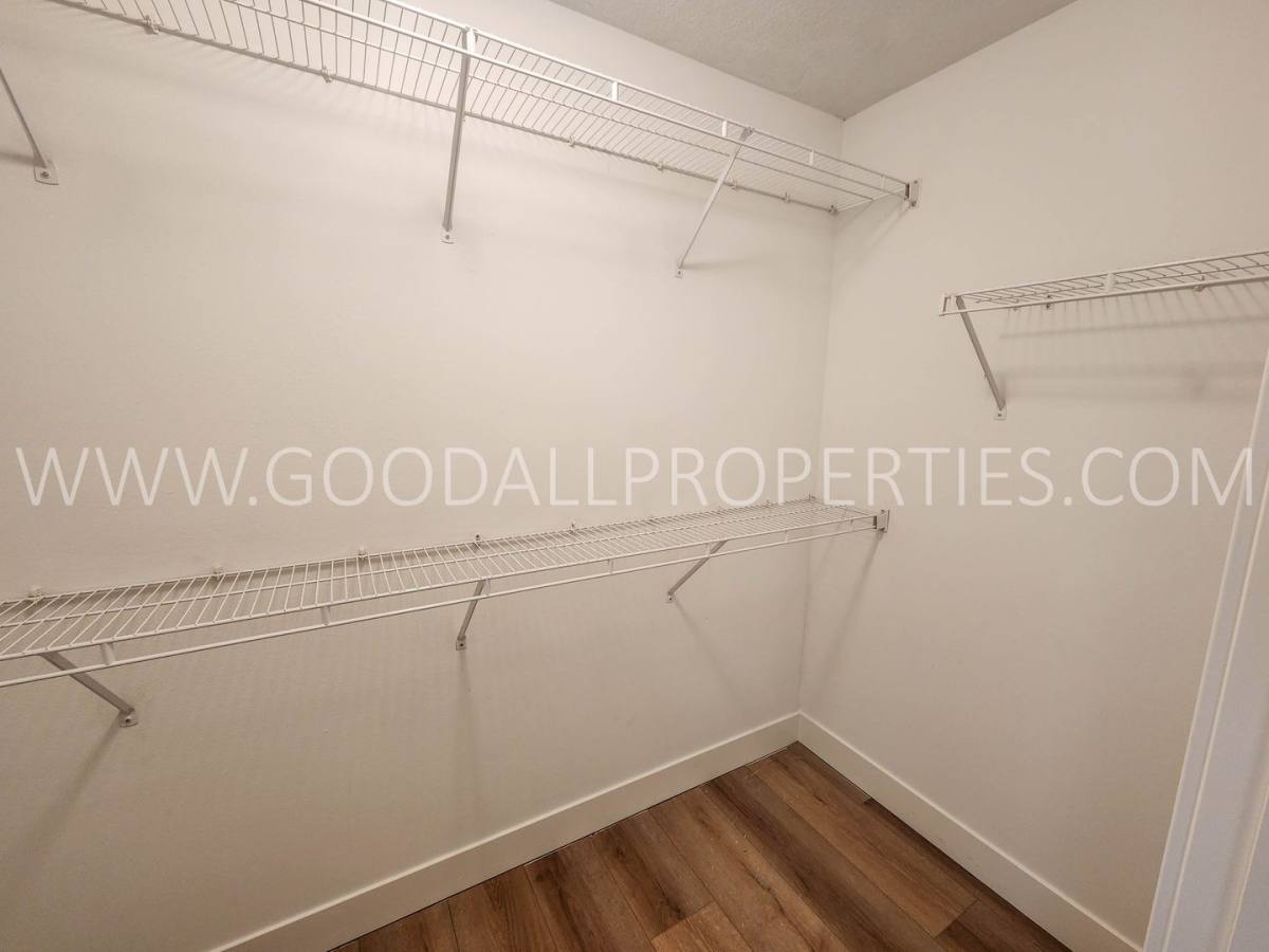 House for rent at 425 SE Waco Place, Waukee, IA 50263