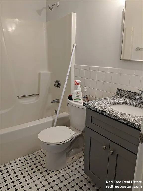 Apartment for rent at 3148 Washington St #2, Jamaica Plain, MA 02130