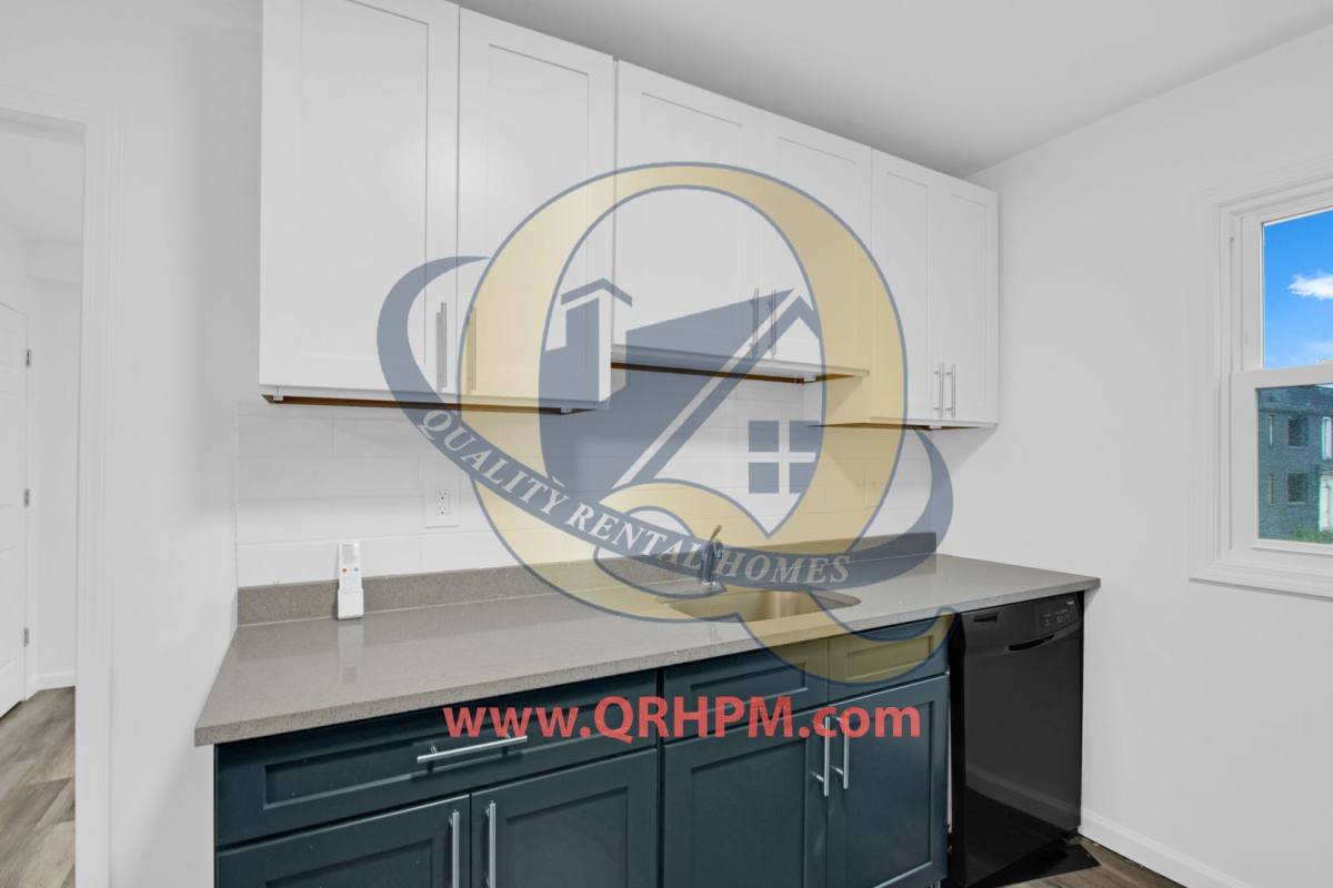 Apartment for rent at 352 Bradley Ave, Flint, MI 48503