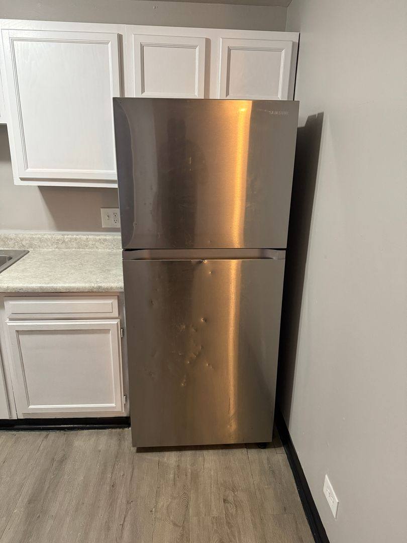 Apartment for rent at 3054 W Madison St #101, Chicago, IL 60612