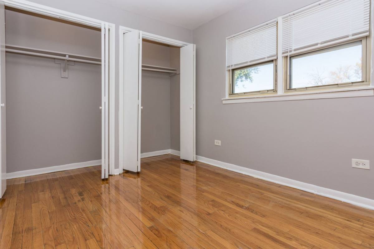 Apartment for rent at 8213 S Exchange Ave #3, Chicago, IL 60617