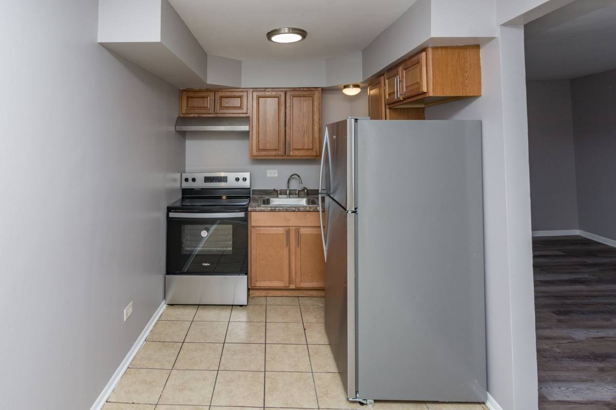 Apartment for rent at 8213 S Exchange Ave #3, Chicago, IL 60617