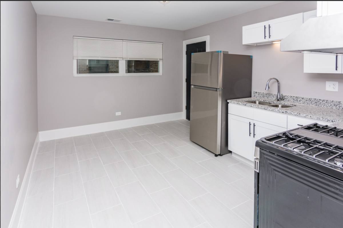 Apartment for rent at 8215 S Ellis Ave #103, Chicago, IL 60619