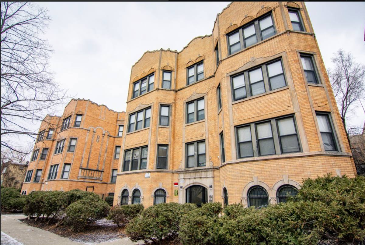 Apartment for rent at 234 N Pine Ave #1N, Chicago, IL 60644