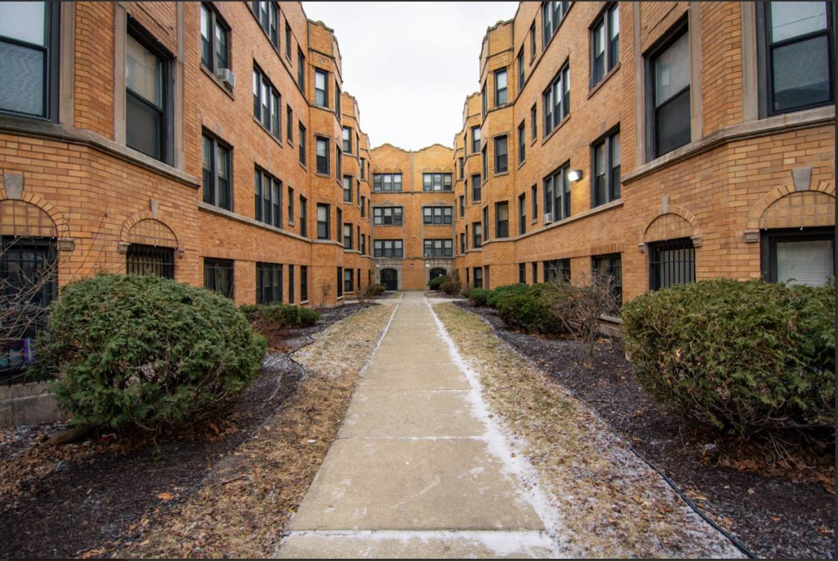 Apartment for rent at 234 N Pine Ave #1N, Chicago, IL 60644
