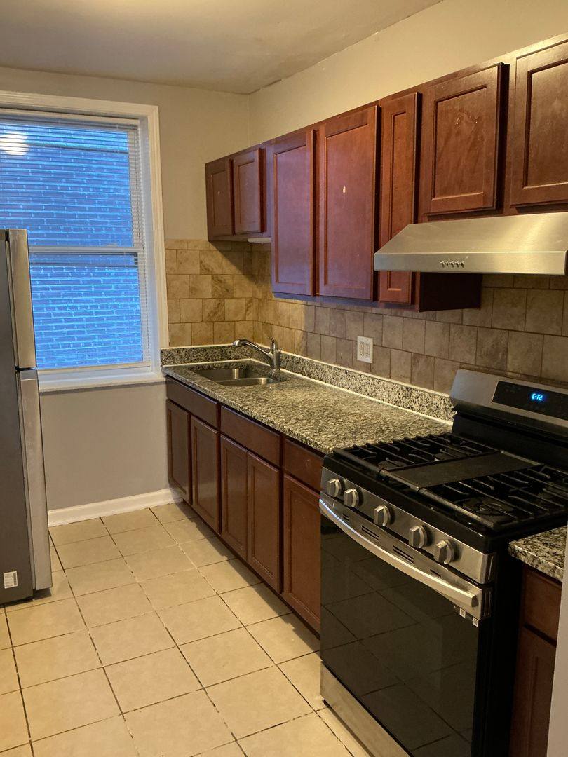 Apartment for rent at 7548 S Stewart Ave #2B, Chicago, IL 60620