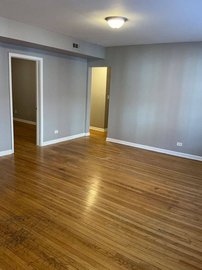 Apartment for rent at 7548 S Stewart Ave #2B, Chicago, IL 60620