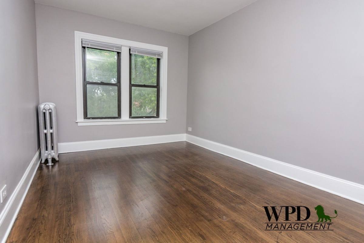 Apartment for rent at 1307 W 82nd St #3, Chicago, IL 60620