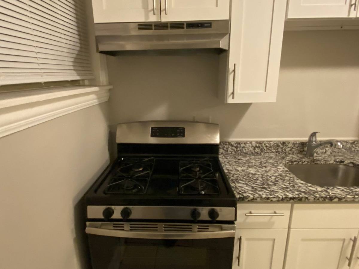 Apartment for rent at 1340 W 82nd St, Chicago, IL 60620