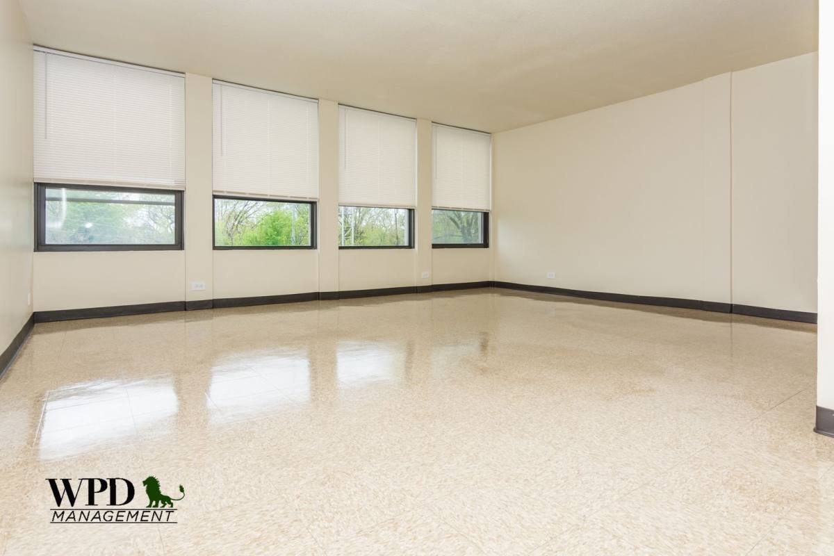 Apartment for rent at 6501 S Lowe Ave, Chicago, IL 60621