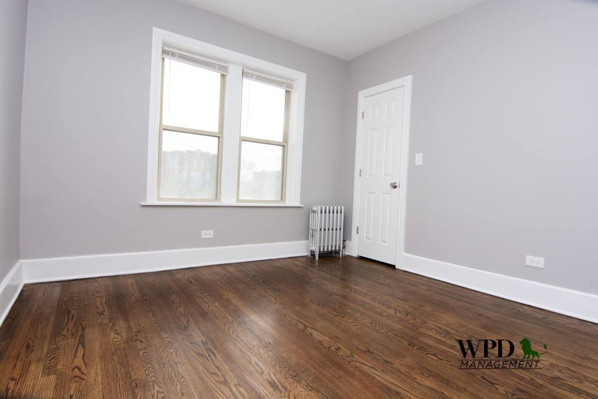 Apartment for rent at 1642 W 81st St, Chicago, IL 60620