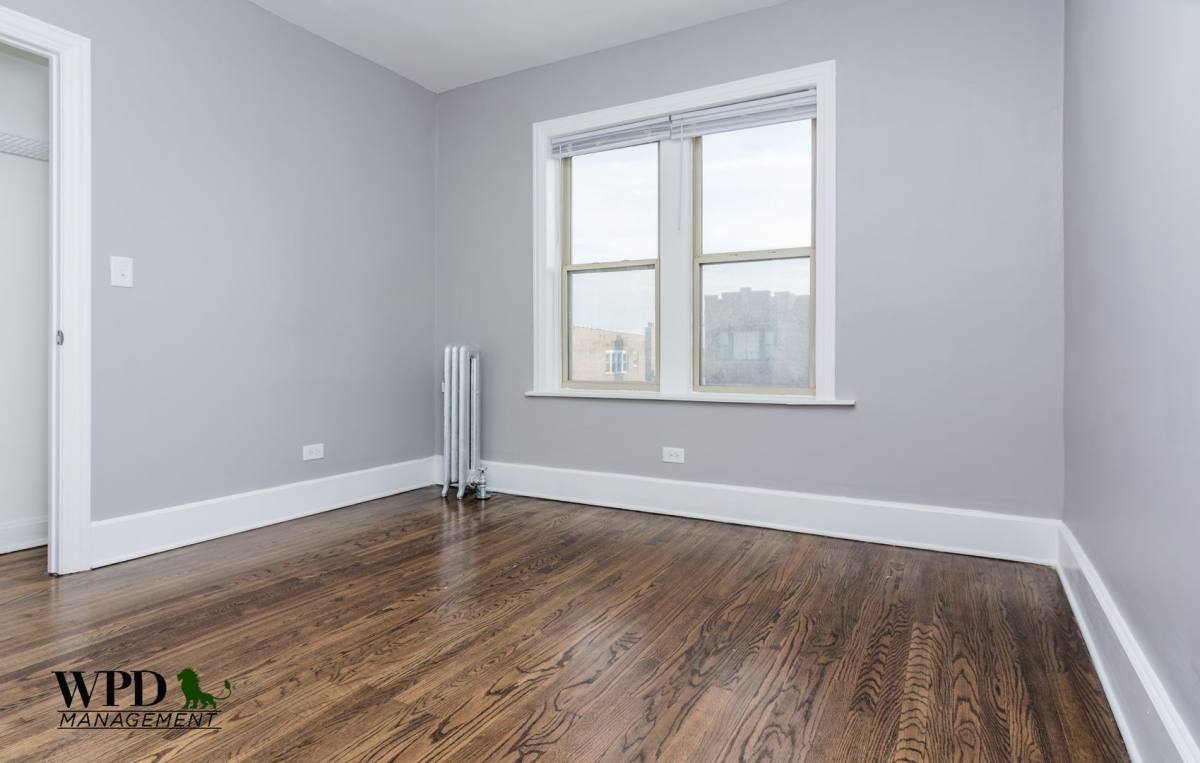 Apartment for rent at 1642 W 81st St, Chicago, IL 60620