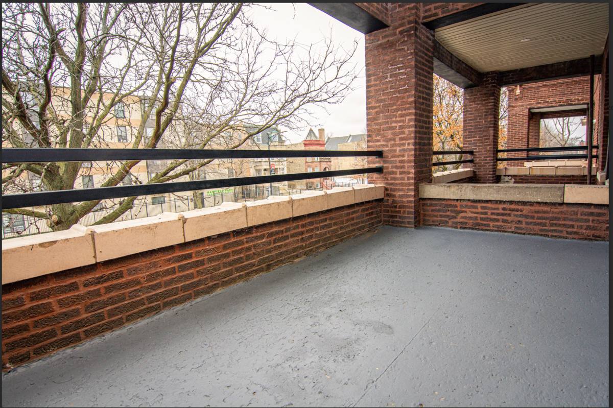 Apartment for rent at 4202 W Washington Blvd #1, Chicago, IL 60624