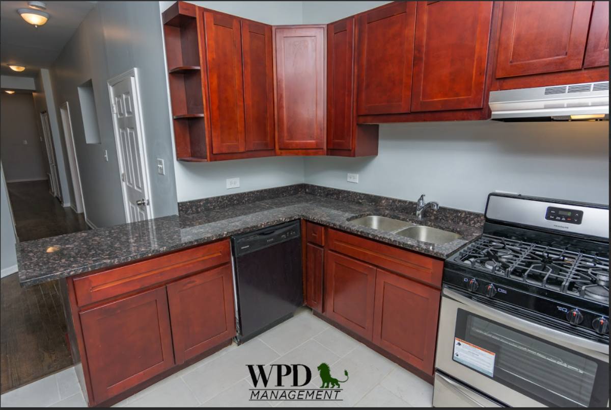 Apartment for rent at 314 E 53rd St #3, Chicago, IL 60615