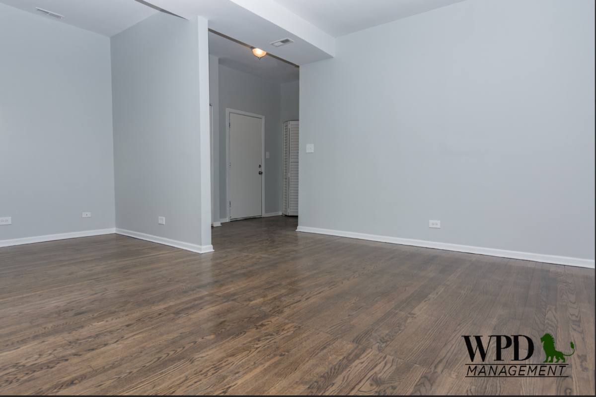 Apartment for rent at 314 E 53rd St #3, Chicago, IL 60615