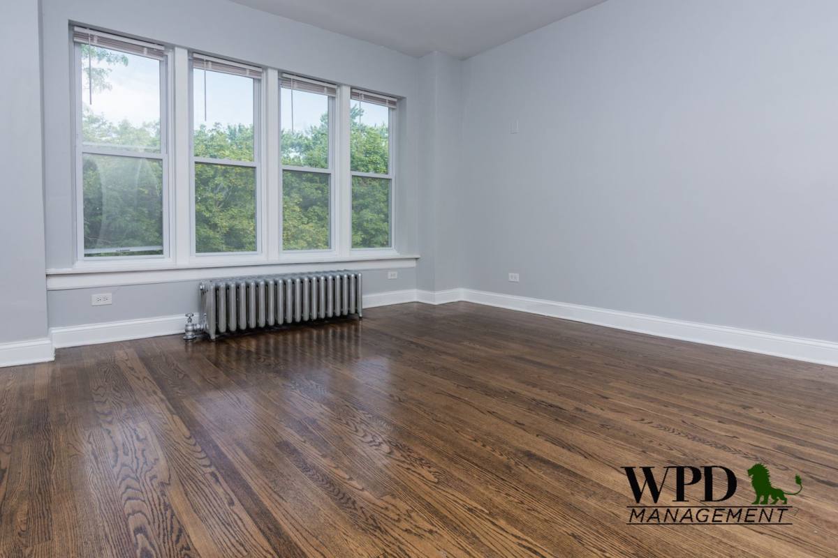 Apartment for rent at 7639 S Colfax #3B, Chicago, IL 60649