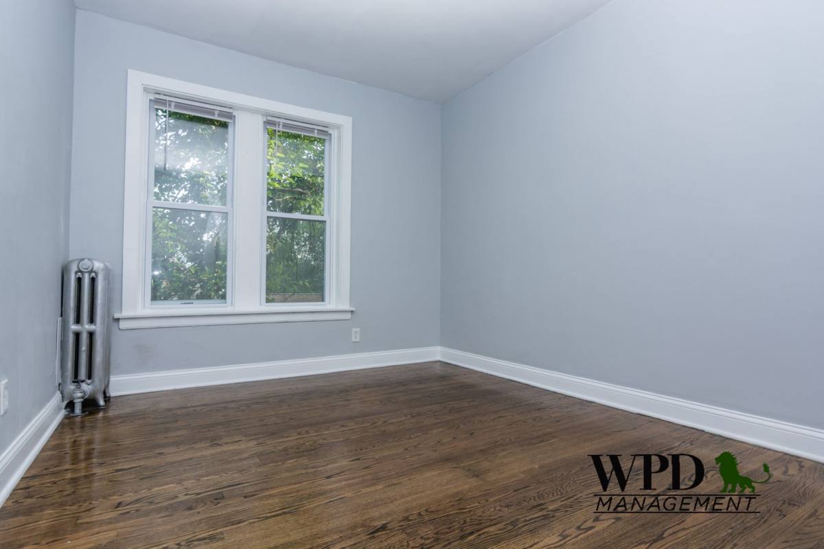 Apartment for rent at 7639 S Colfax #3B, Chicago, IL 60649