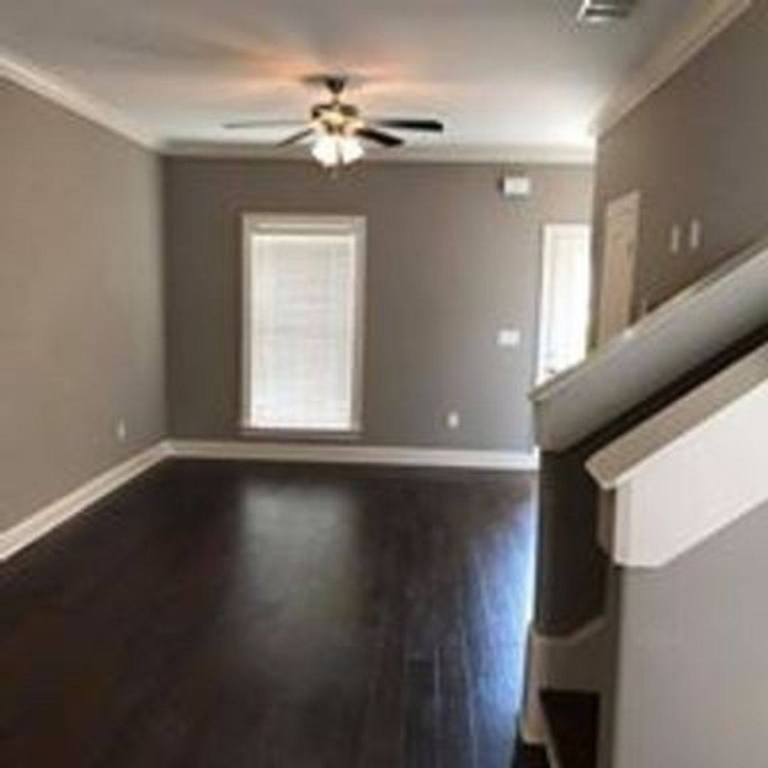 Townhouse for rent at 500 Fifer Circle, Oxford, MS 38655