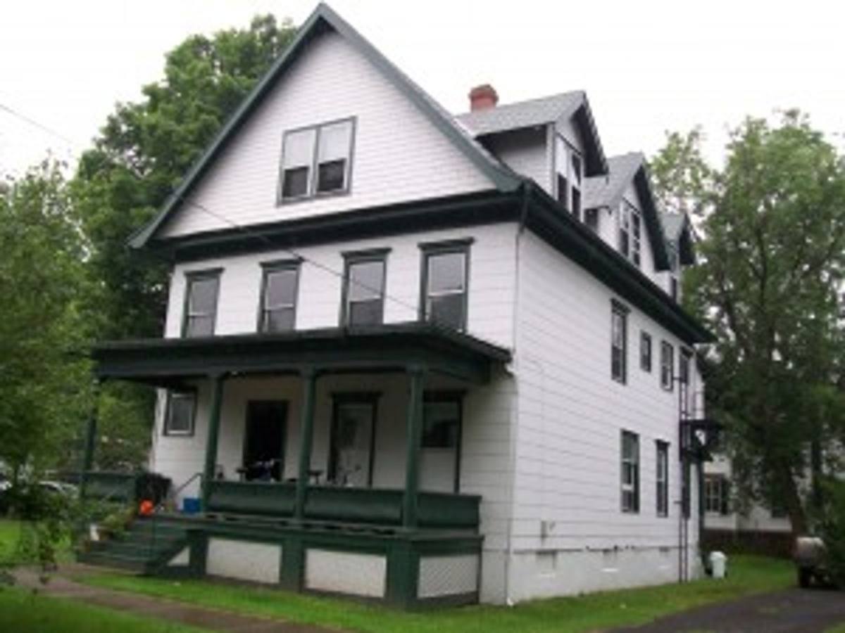 Apartment for rent at 525 Plum St, Syracuse, NY 13204