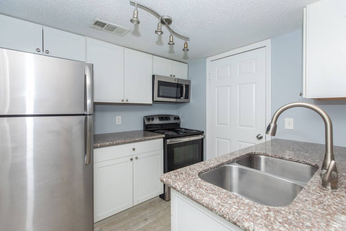 Apartment for rent at 670 Maxey Rd, Houston, TX 77013