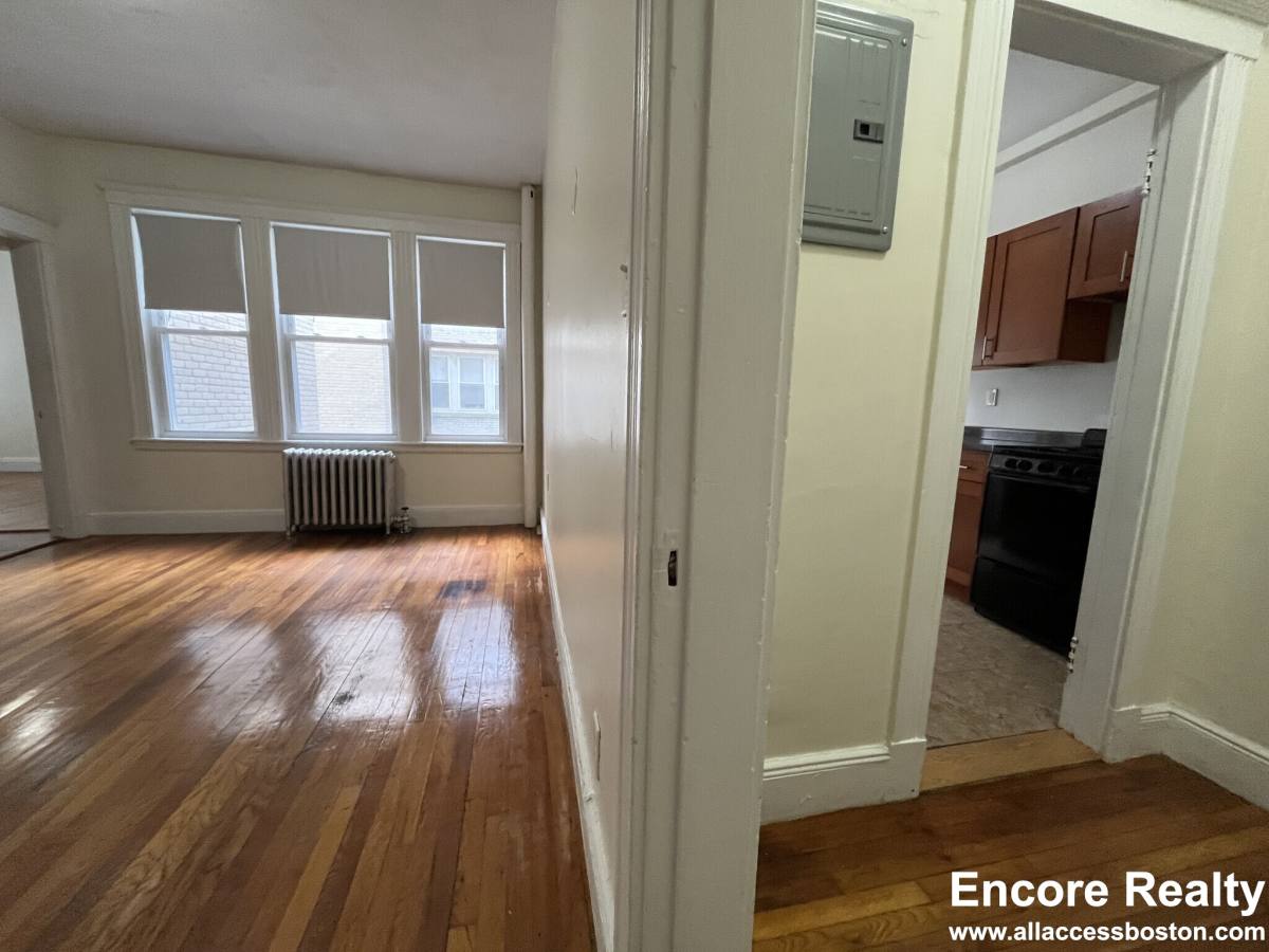 Apartment for rent at 1626 Commonwealth Ave #17, Brighton, MA 02135
